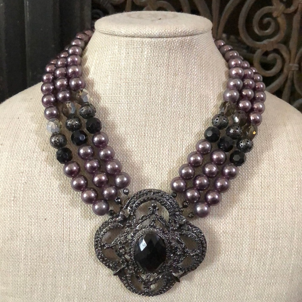 Beautiful dress up necklace
